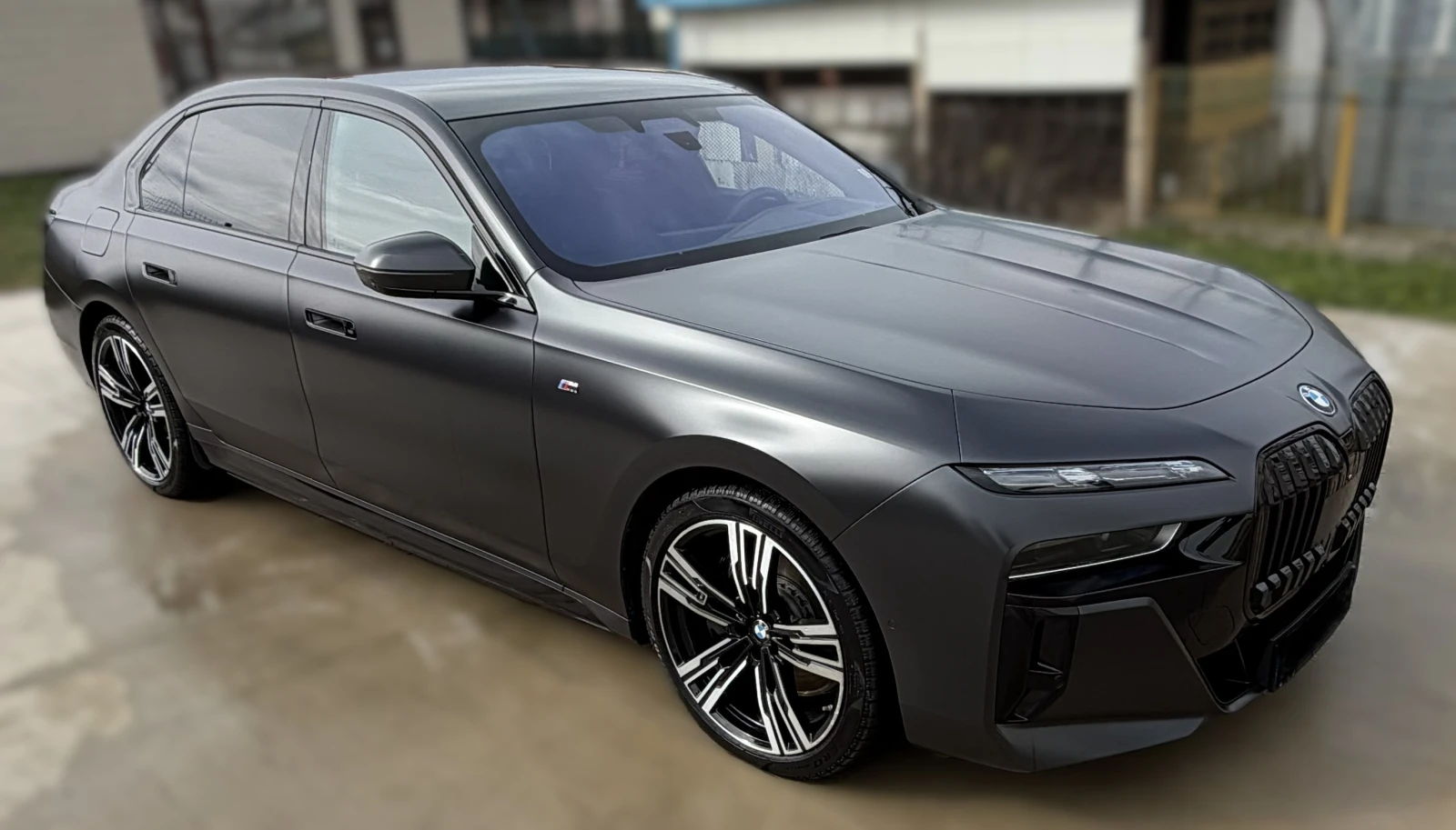 BMW 750 e ОСТАВАЩА ГАРАНЦИЯ  СЕПТЕМВРИ 2027 г. - изображение 3