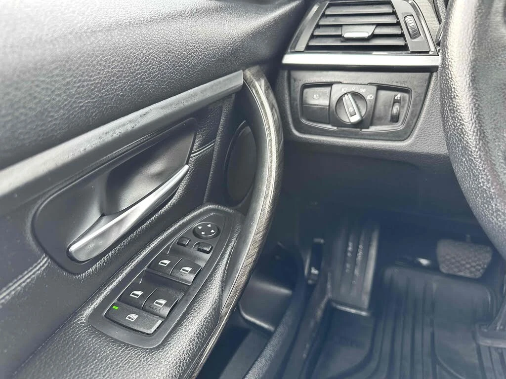 BMW 328 i X-DRIVE* KEYLESS* 360CAM* АвтоКредит(ЦЕНА ДО БГ) - изображение 10