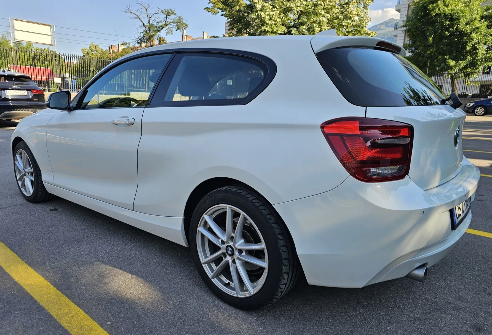 BMW 116 2.0, снимка 5 - Автомобили и джипове - 53918022