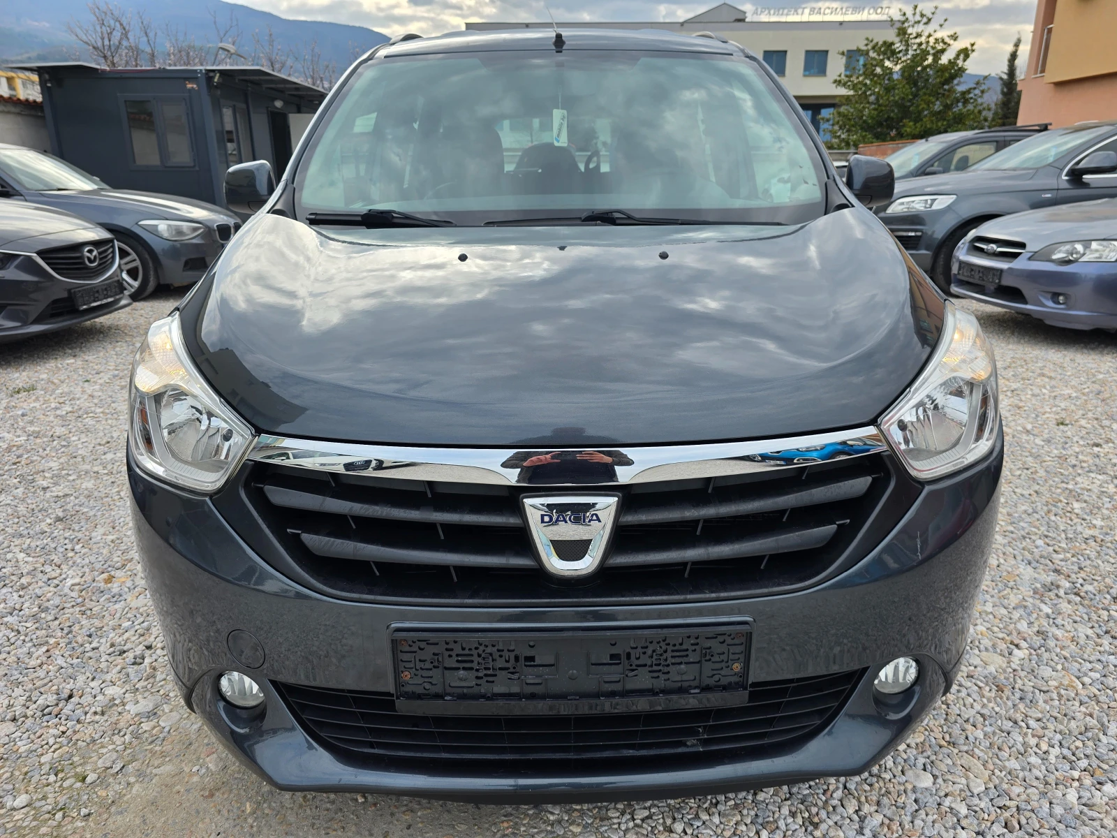 Dacia Lodgy 1.5DCI /7-МЕСТЕН/NAVI/, снимка 6 - Автомобили и джипове - 53990090