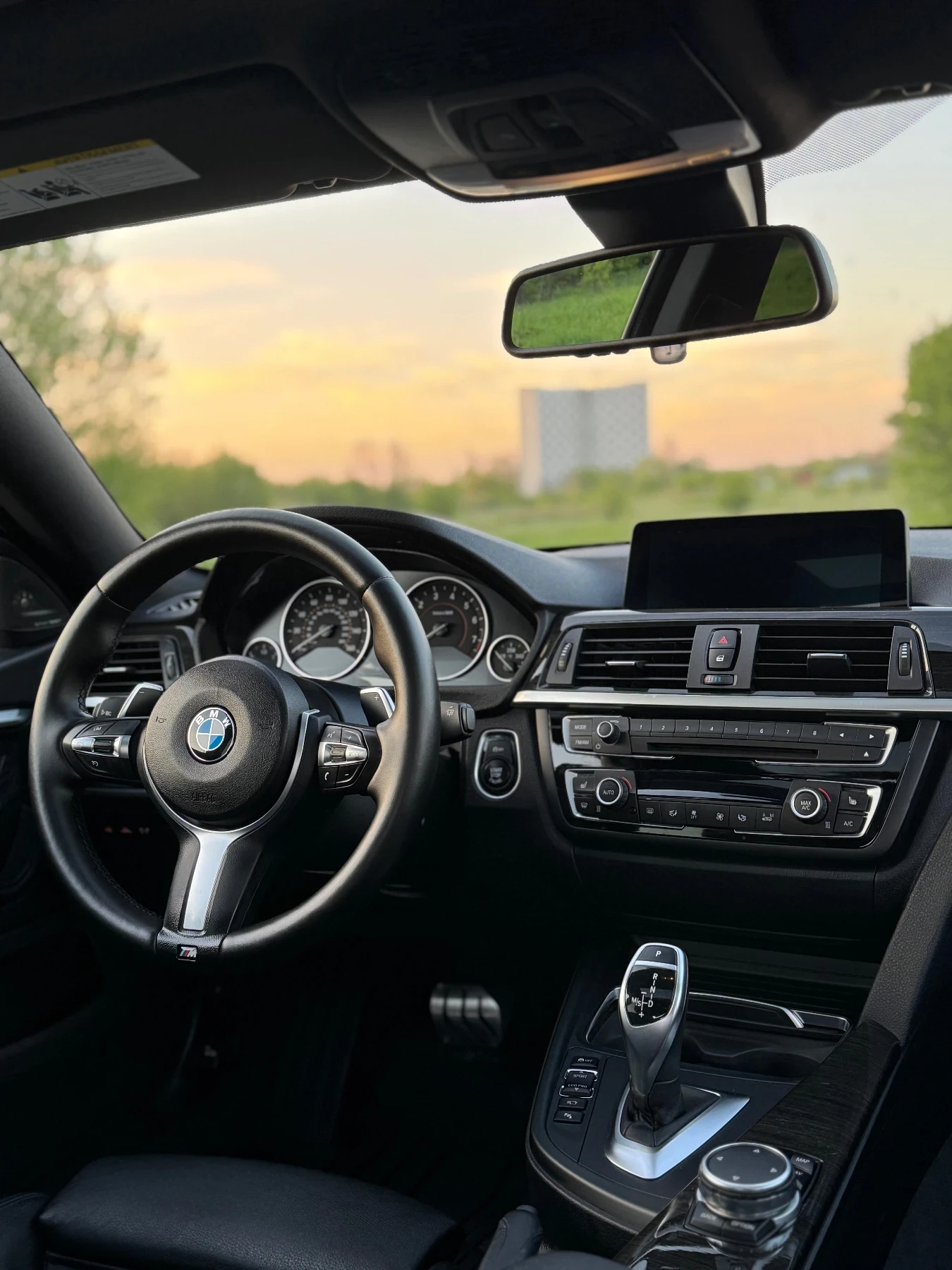 BMW 440 * X-DRIVE* AKRAPOVIC* GRANCOUPE, снимка 11 - Автомобили и джипове - 54247967