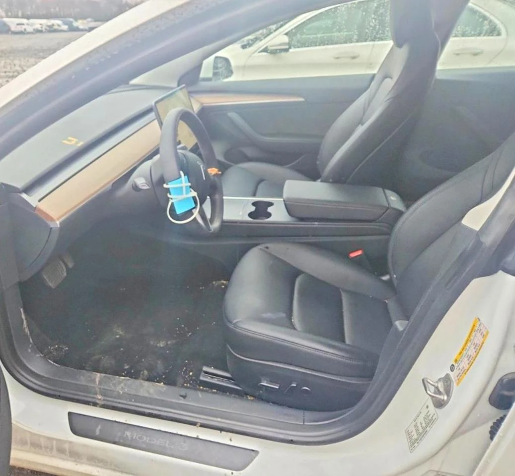 Tesla Model 3, снимка 7 - Автомобили и джипове - 54273351