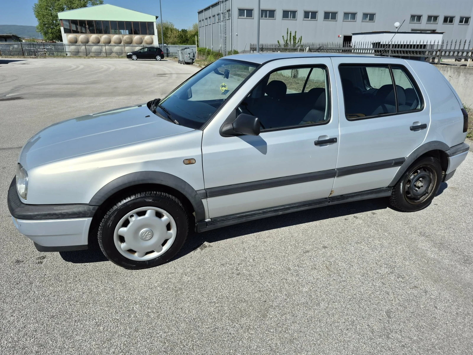 VW Golf, снимка 15 - Автомобили и джипове - 54310946