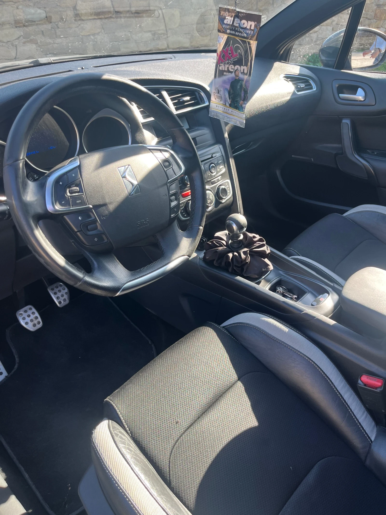 Citroen DS4 1.6 e-hdi, снимка 9 - Автомобили и джипове - 54334220