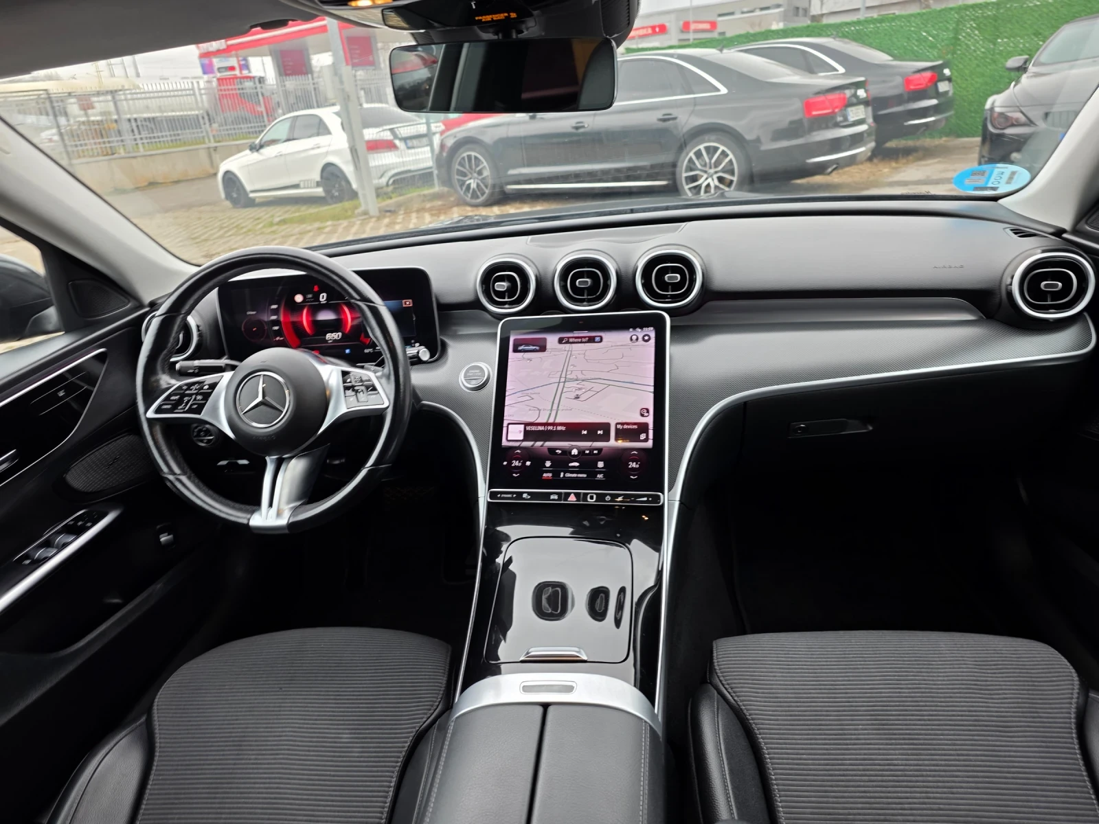 Mercedes-Benz C 200 АМБИЕНТ КОЖА ЗОНИ БАРТЕР ЛИЗИНГ, снимка 13 - Автомобили и джипове - 54397133