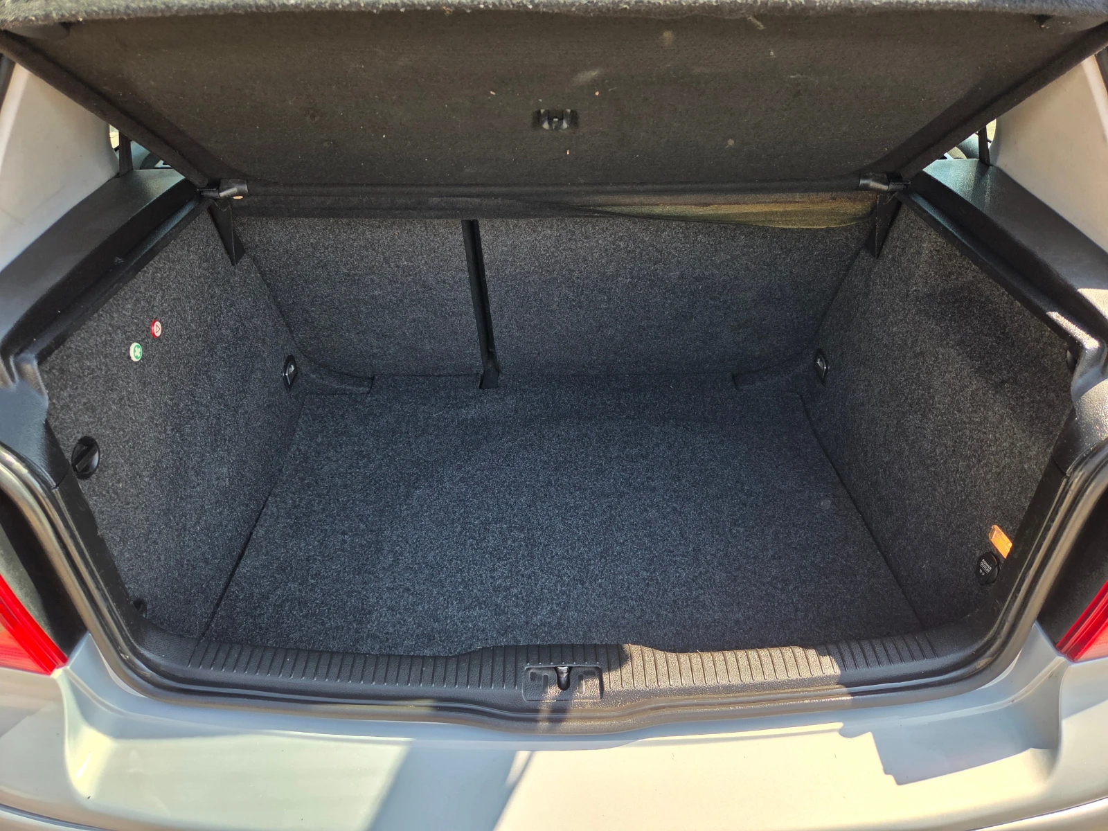 VW Golf 1.6 SR/GAZ/TOP, снимка 12 - Автомобили и джипове - 54864182