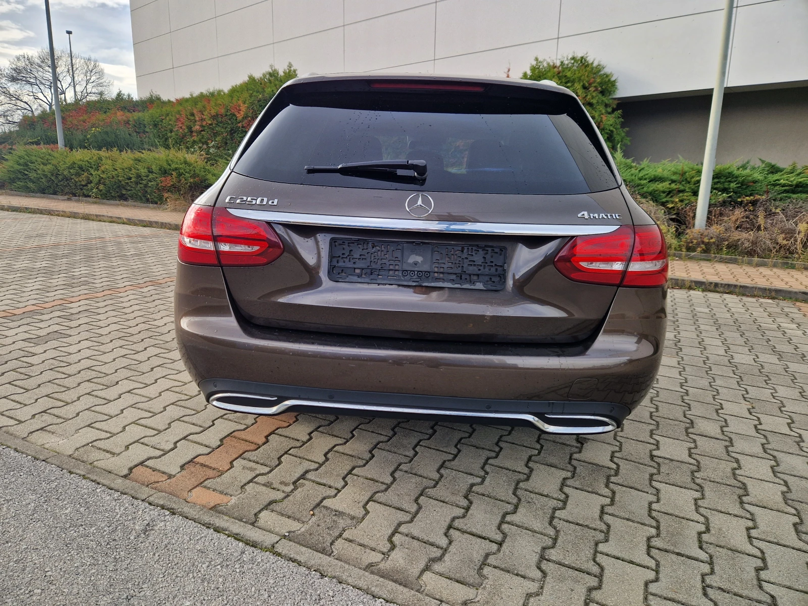Mercedes-Benz C 250 4Matic/Avagarde/HeadUp/Швейцария, снимка 6 - Автомобили и джипове - 55168685