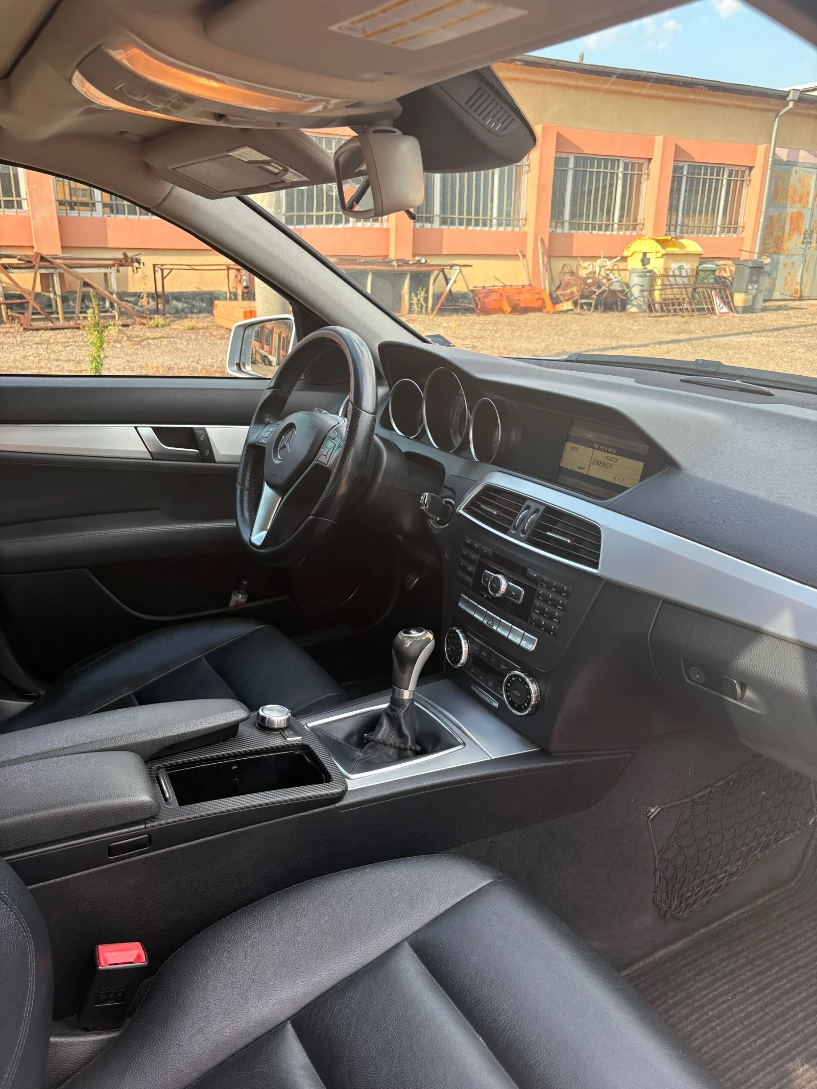 Mercedes-Benz C 220, снимка 7 - Автомобили и джипове - 55348818
