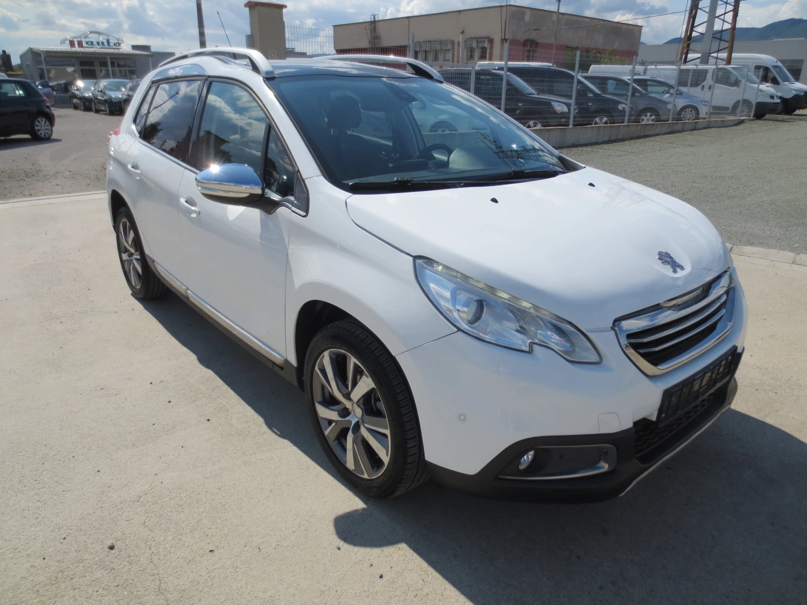 Peugeot 2008 1.6 HDI , снимка 2 - Автомобили и джипове - 55394924
