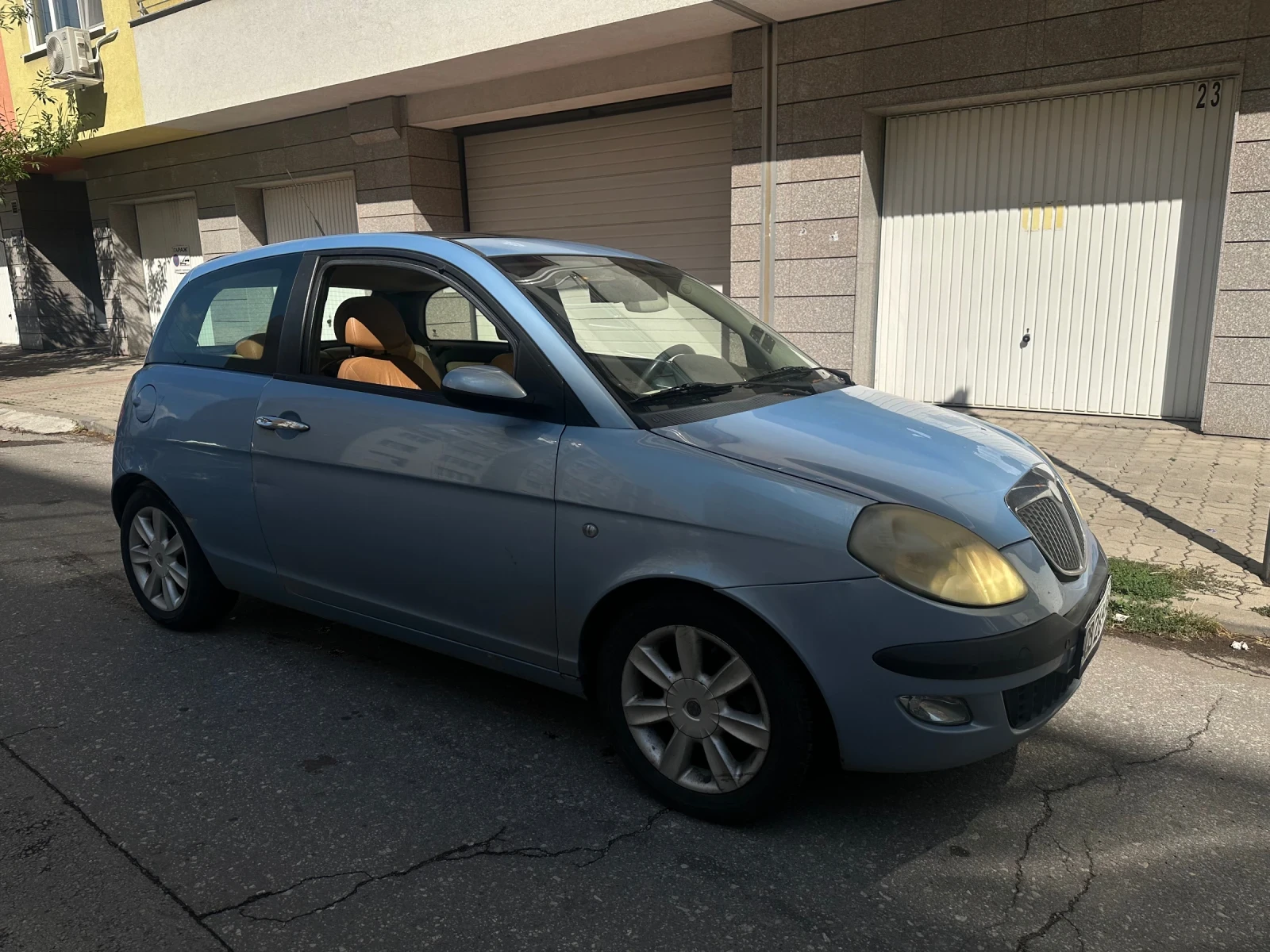Lancia Ypsilon 1.4 бензин + газ