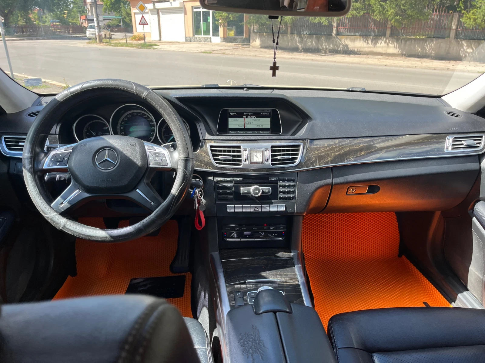 Mercedes-Benz E 220 Комби, снимка 10 - Автомобили и джипове - 55949188