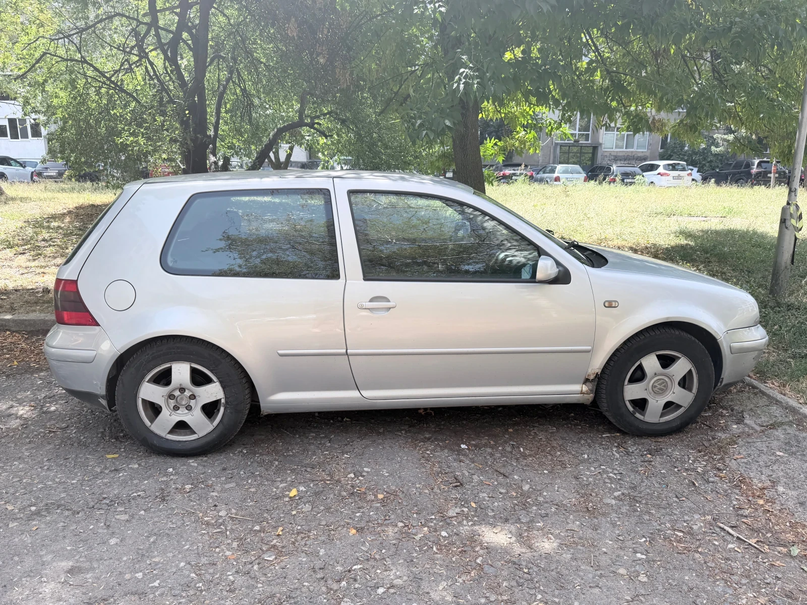 VW Golf, снимка 4 - Автомобили и джипове - 56379146