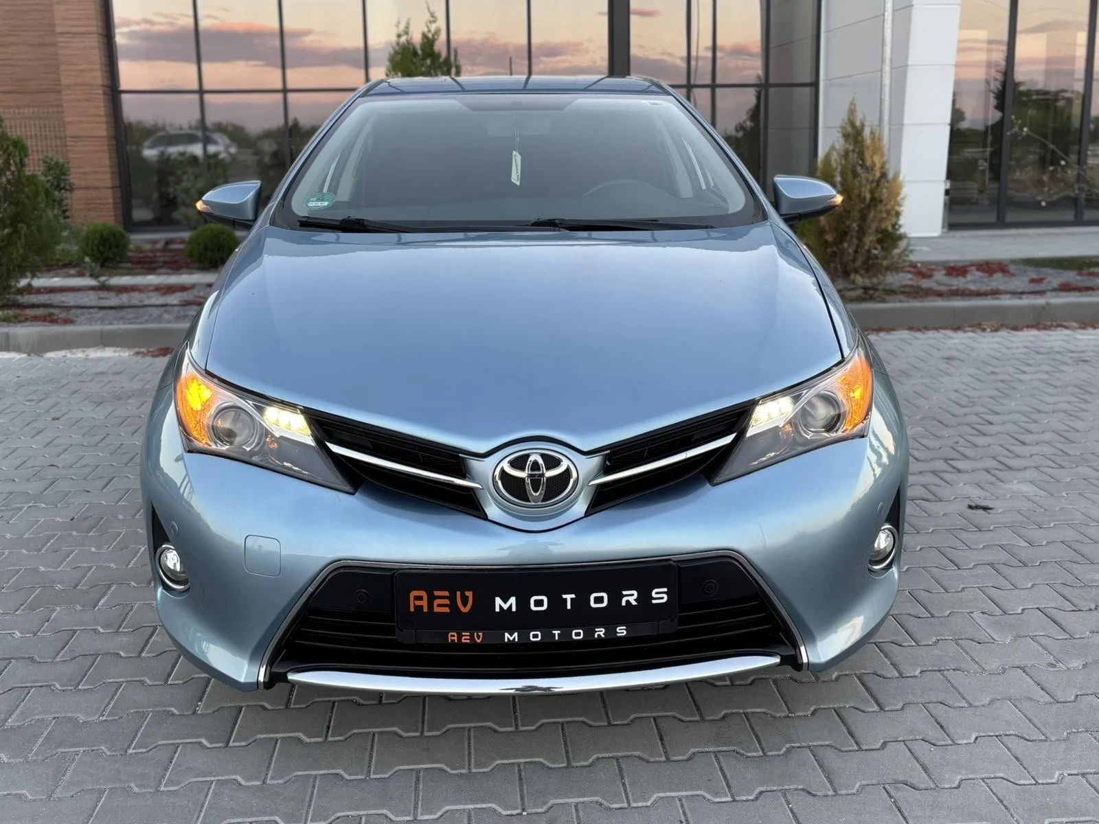 Toyota Auris 1.6VVTi/132��/Executive/��������/����5/138000��/ | Mobile.bg � ����������� 3
