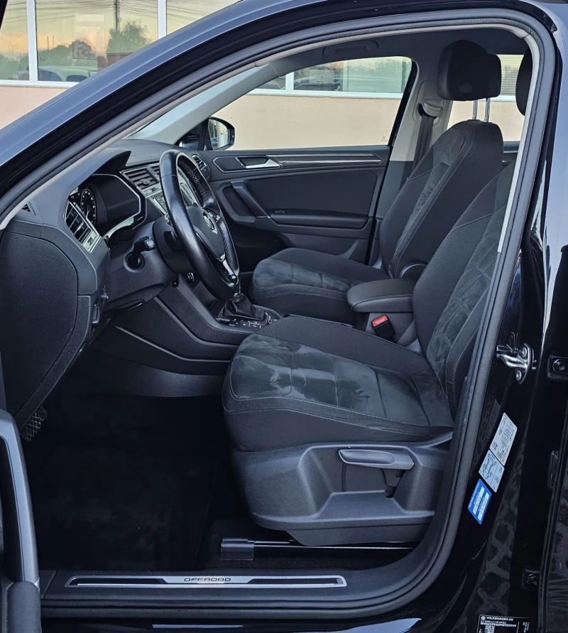 VW Tiguan 2.0 TDI 4Motion 190к.с. Offroad Head Up CarPlay , снимка 6 - Автомобили и джипове - 52003986