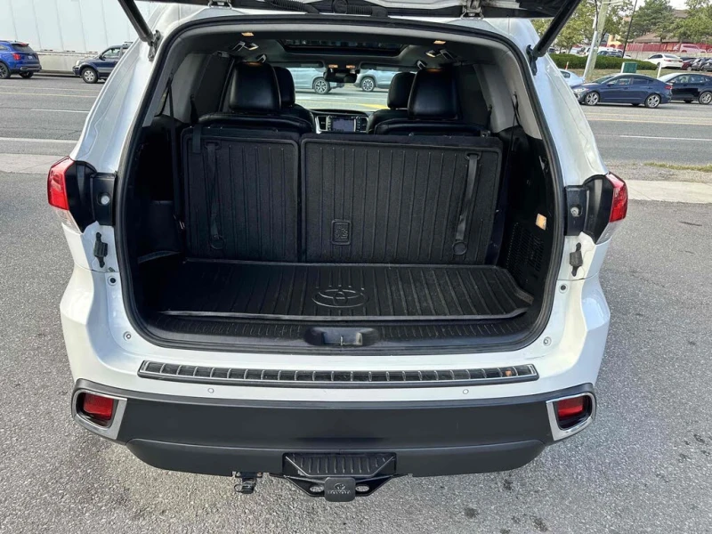 Toyota Highlander Hybrid Limited PANO* 360CAM* ПОДГРЕВ* ОДБУХВАНЕ* , снимка 16 - Автомобили и джипове - 52303597