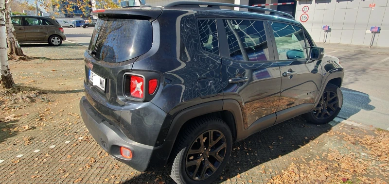 Jeep Renegade, снимка 3 - Автомобили и джипове - 52429143