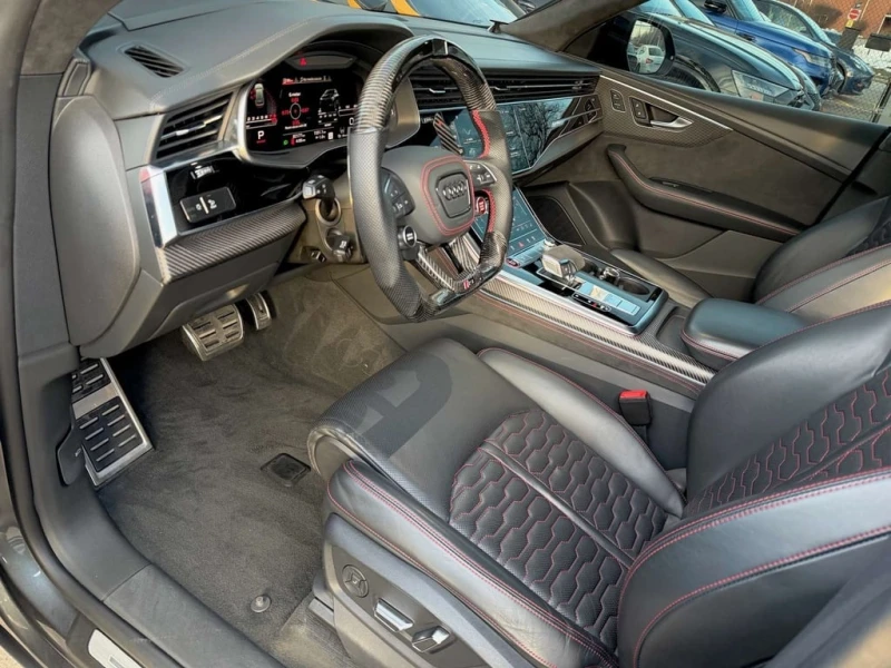 Audi RSQ8 * CARFAX * БЕЗ ПЪРВОНАЧАЛНА ВНОСКА, снимка 9 - Автомобили и джипове - 53102767
