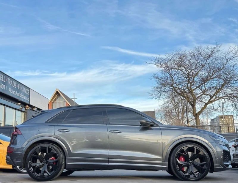 Audi RSQ8 * CARFAX * БЕЗ ПЪРВОНАЧАЛНА ВНОСКА, снимка 6 - Автомобили и джипове - 53102767