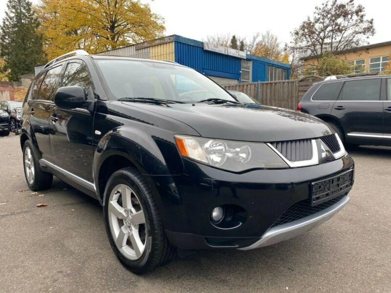 Mitsubishi Outlander 2.0tdi  140kc, снимка 1 - Автомобили и джипове - 38106726