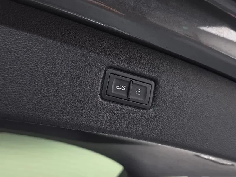 Audi Q7, снимка 17 - Автомобили и джипове - 56689819