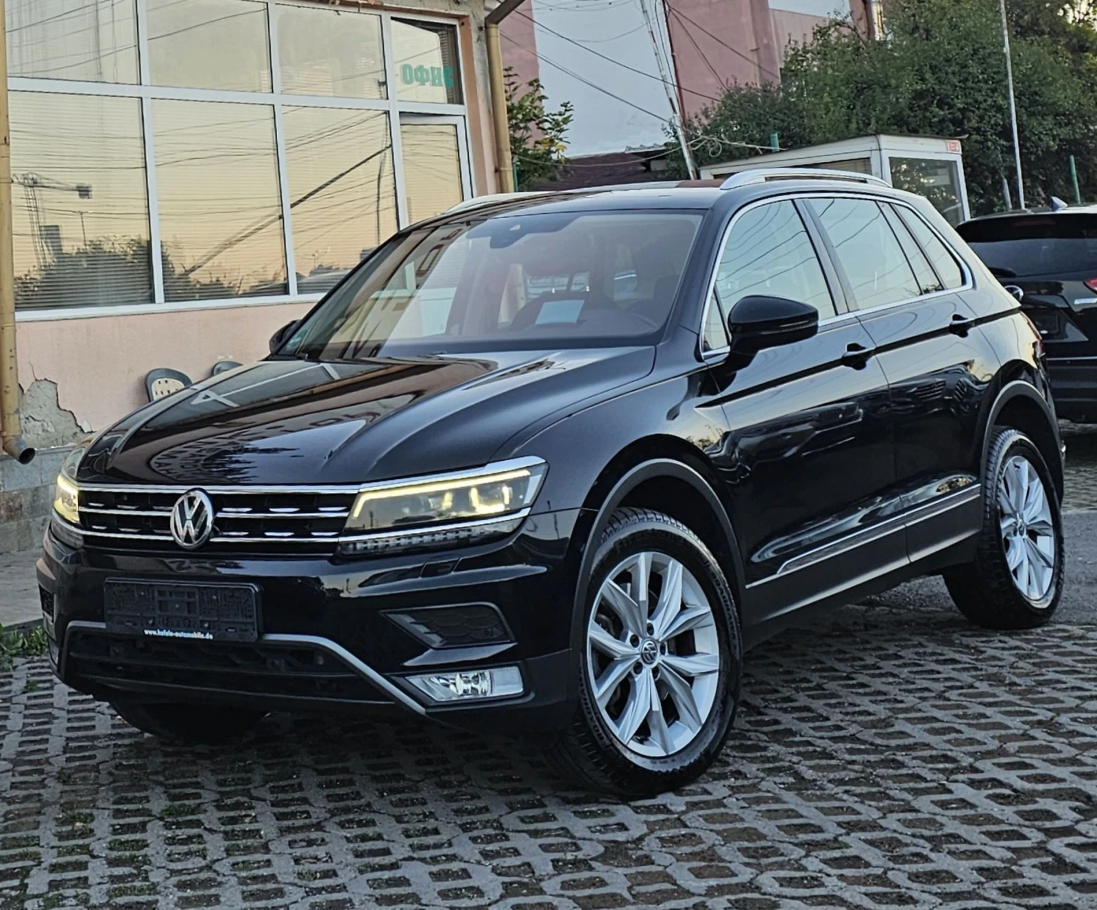 VW Tiguan 2.0 TDI 4Motion 190к.с. Offroad Head Up CarPlay , снимка 1