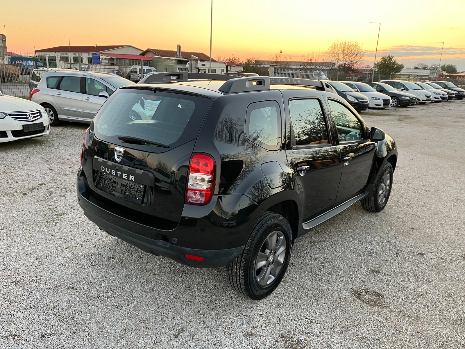 Dacia Duster 1.5 DCI - изображение 8