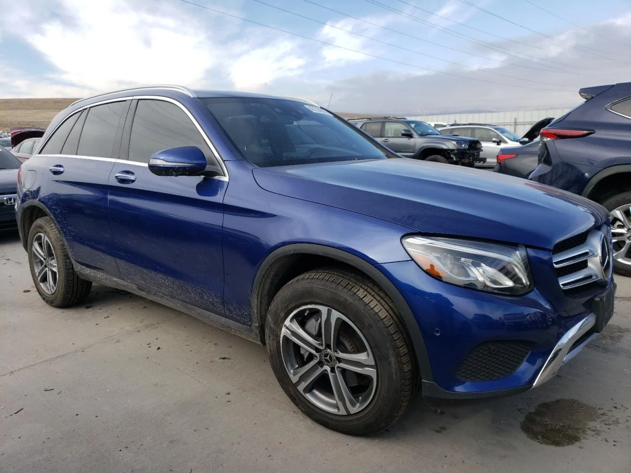 Mercedes-Benz GLC 300 4MATIC* Full LED* Burmester* Подгрев* Пано* Камери - изображение 4