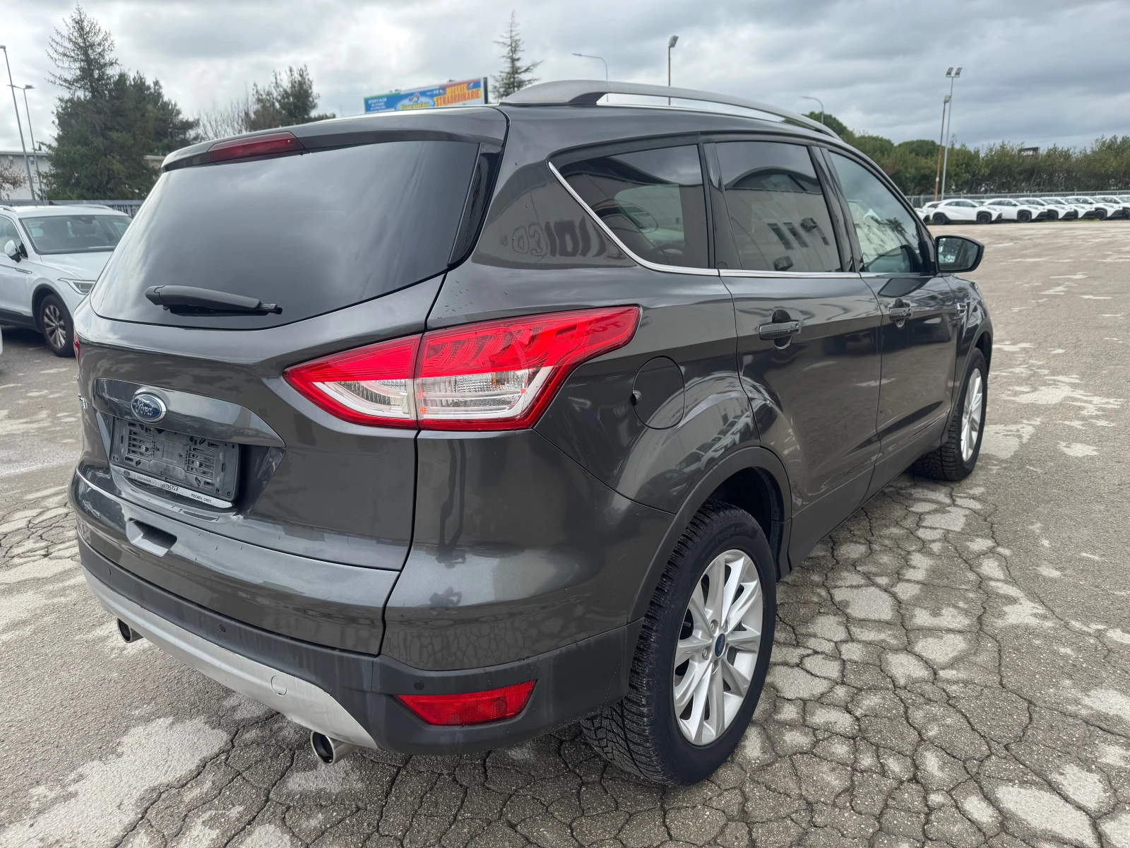 Ford Kuga 2.0 TDCI TITANIUM KAMERA NAVI EURO 6 - изображение 8