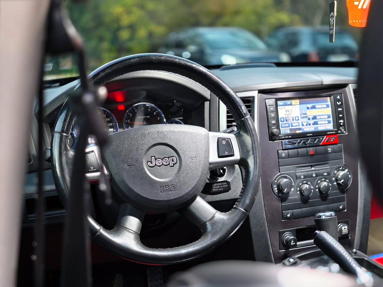 Jeep Grand cherokee SRT8 6.1, снимка 10 - Автомобили и джипове - 53746570