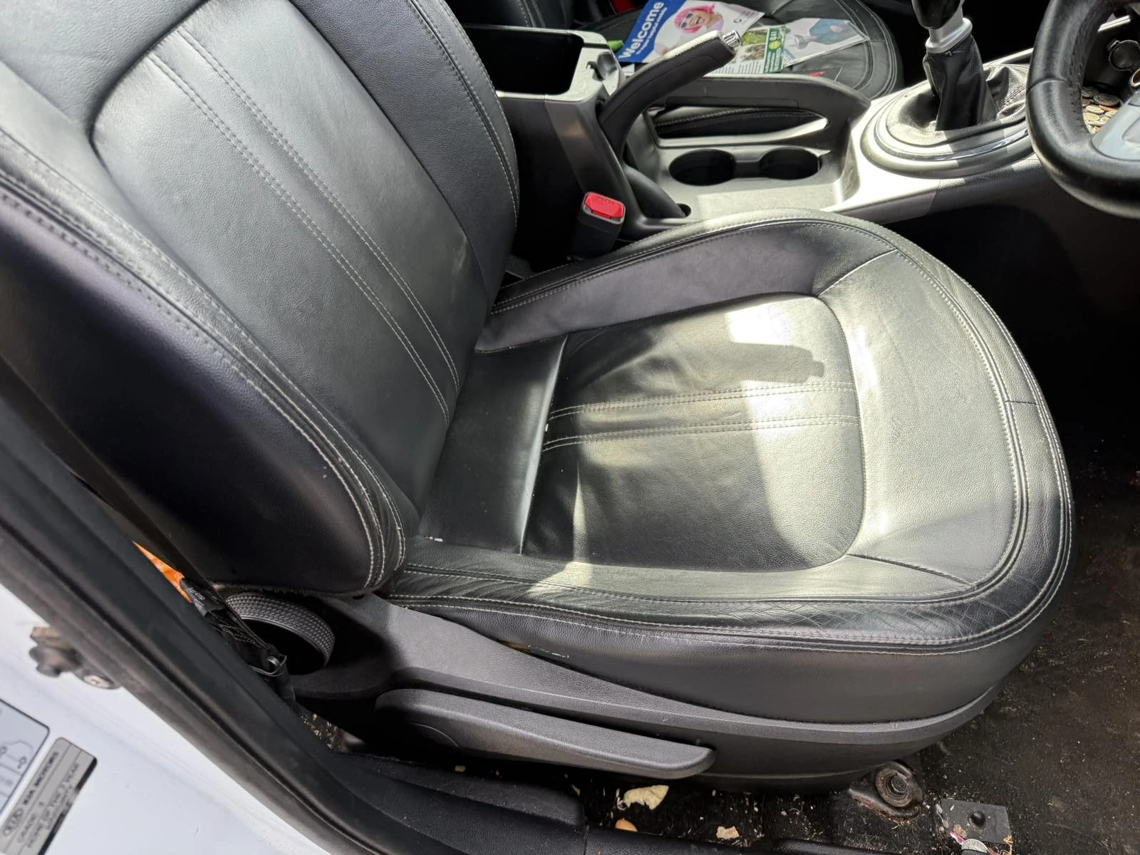 Kia Sportage 1.7 crdi, снимка 8 - Автомобили и джипове - 54025320