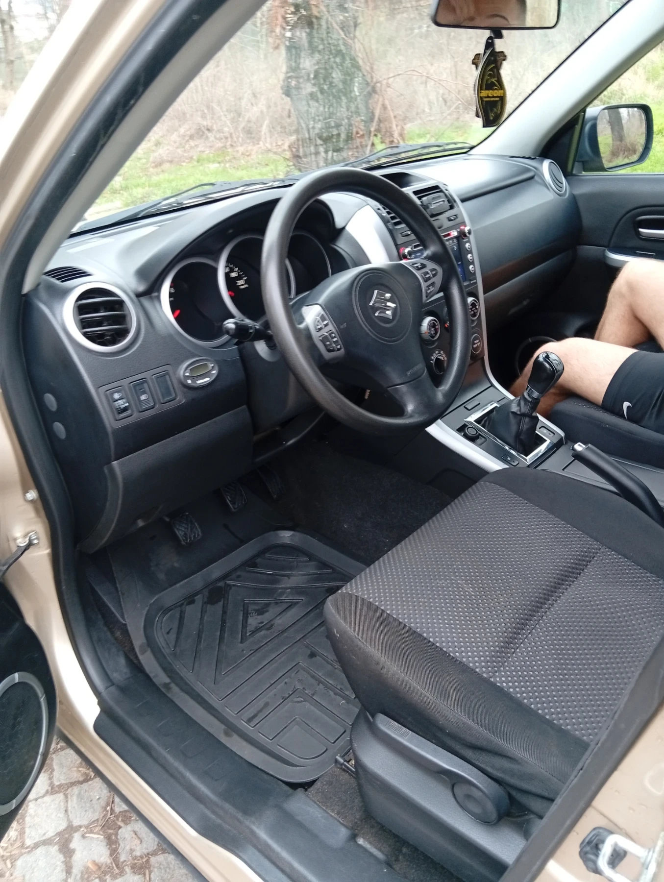 Suzuki Grand vitara, снимка 10 - Автомобили и джипове - 54165398