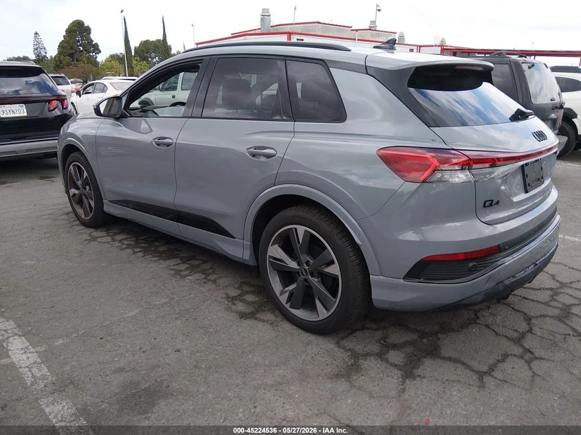 Audi Q4 E-Tron Premium 55 Quattro, снимка 3 - Автомобили и джипове - 55246241