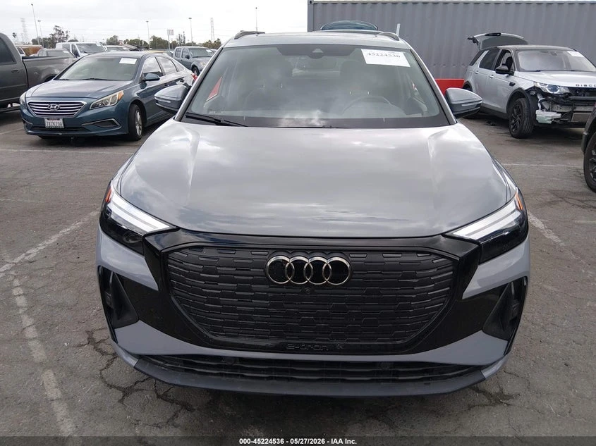 Audi Q4 E-Tron Premium 55 Quattro, снимка 12 - Автомобили и джипове - 55246241