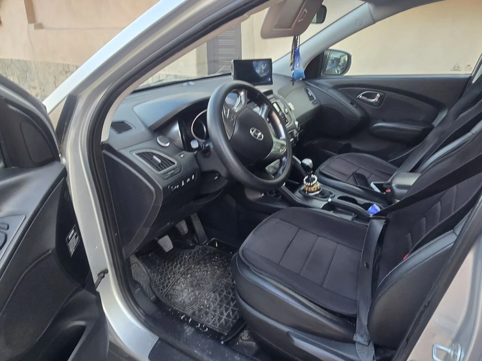 Hyundai IX35, снимка 4 - Автомобили и джипове - 56163004
