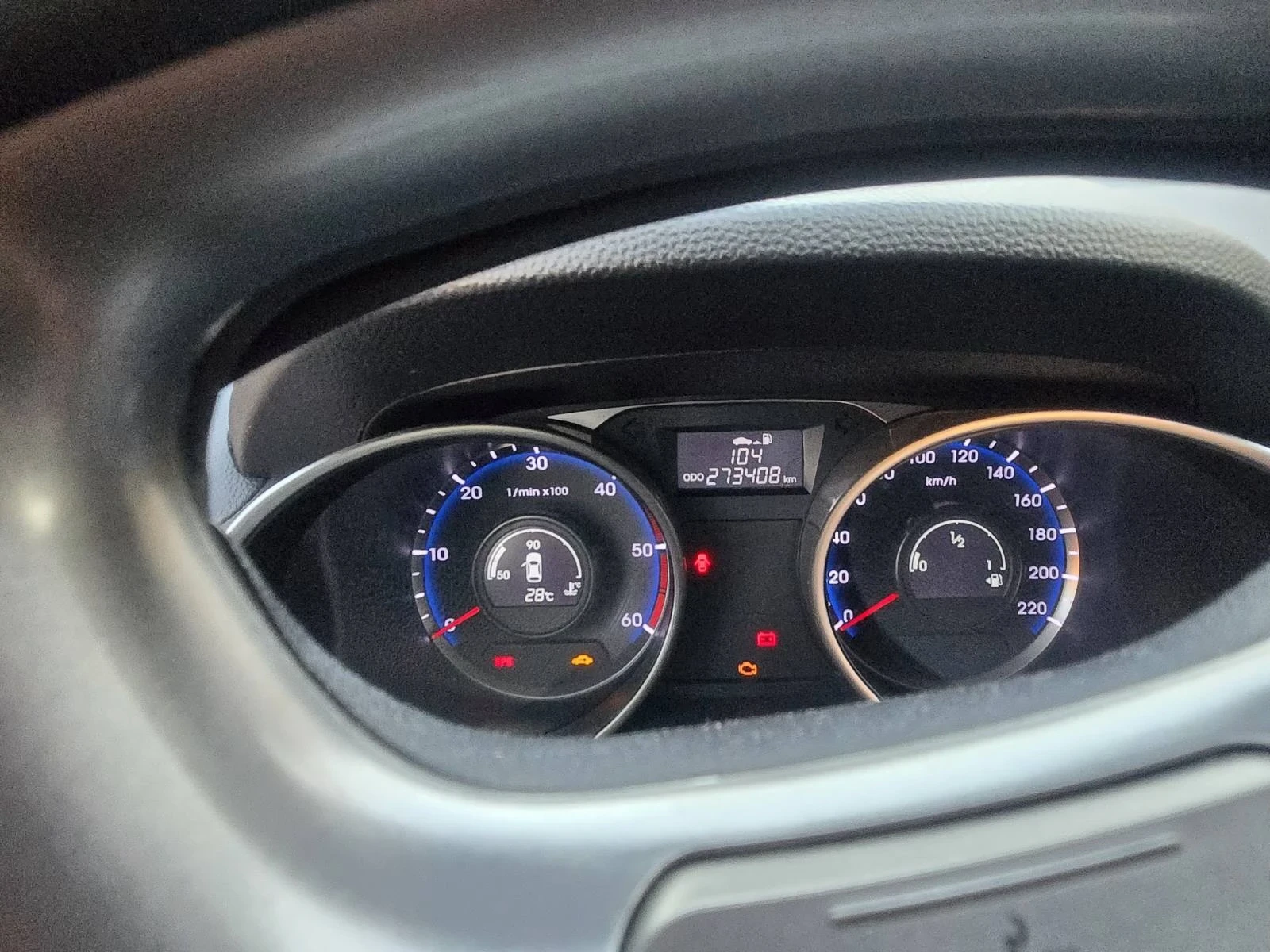Hyundai IX35, снимка 16 - Автомобили и джипове - 56163004