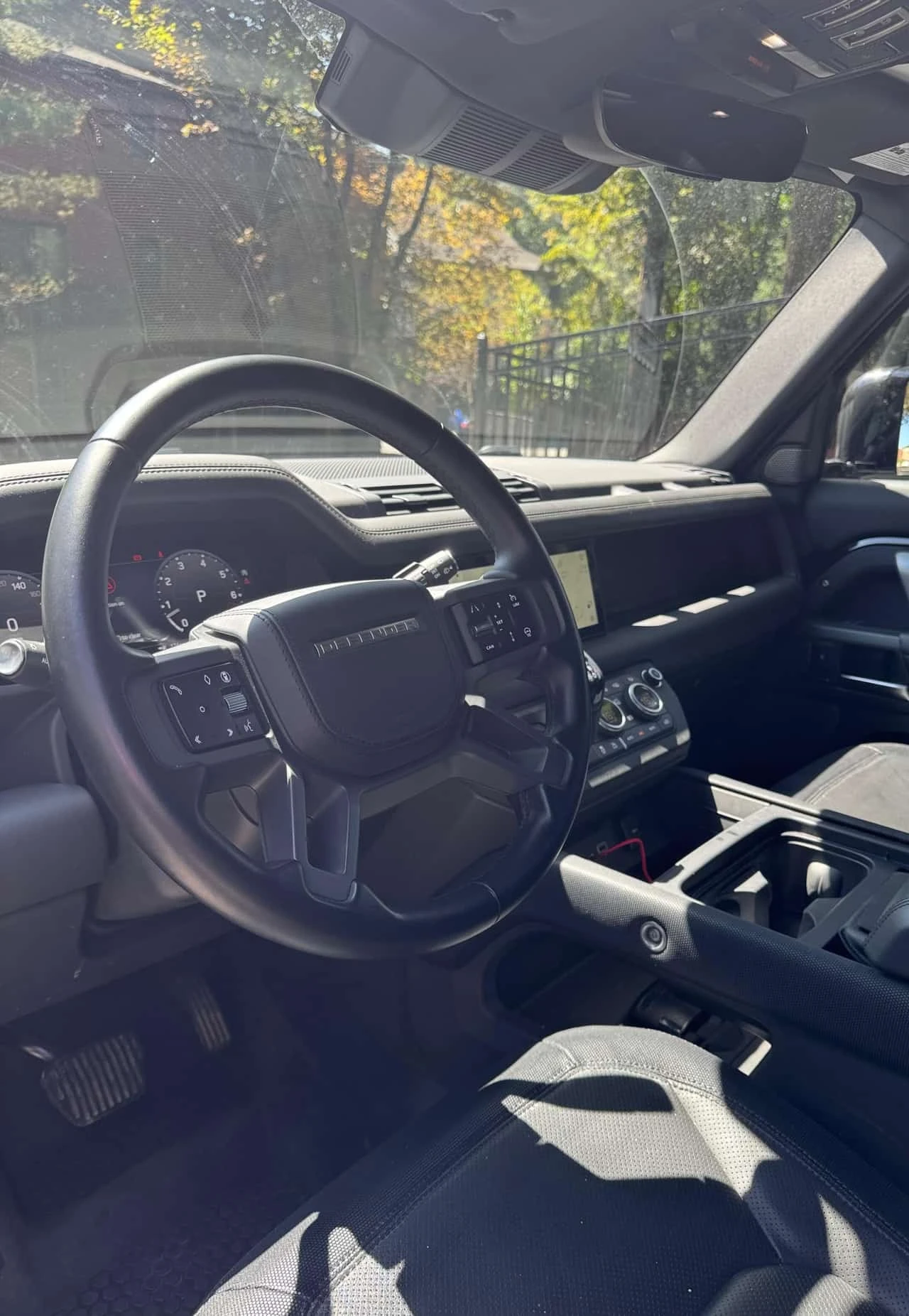 Land Rover Defender * X Dynamic SE * CARFAX * ����� �� ����������� | Mobile.bg � ����������� 10