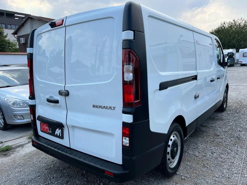 Renault Trafic 165941км./ДЪЛГА БАЗА/ДВЕ СТРAНИЧНИ ВРАТИ/ПЕЧКА/, снимка 4 - Бусове и автобуси - 47150474