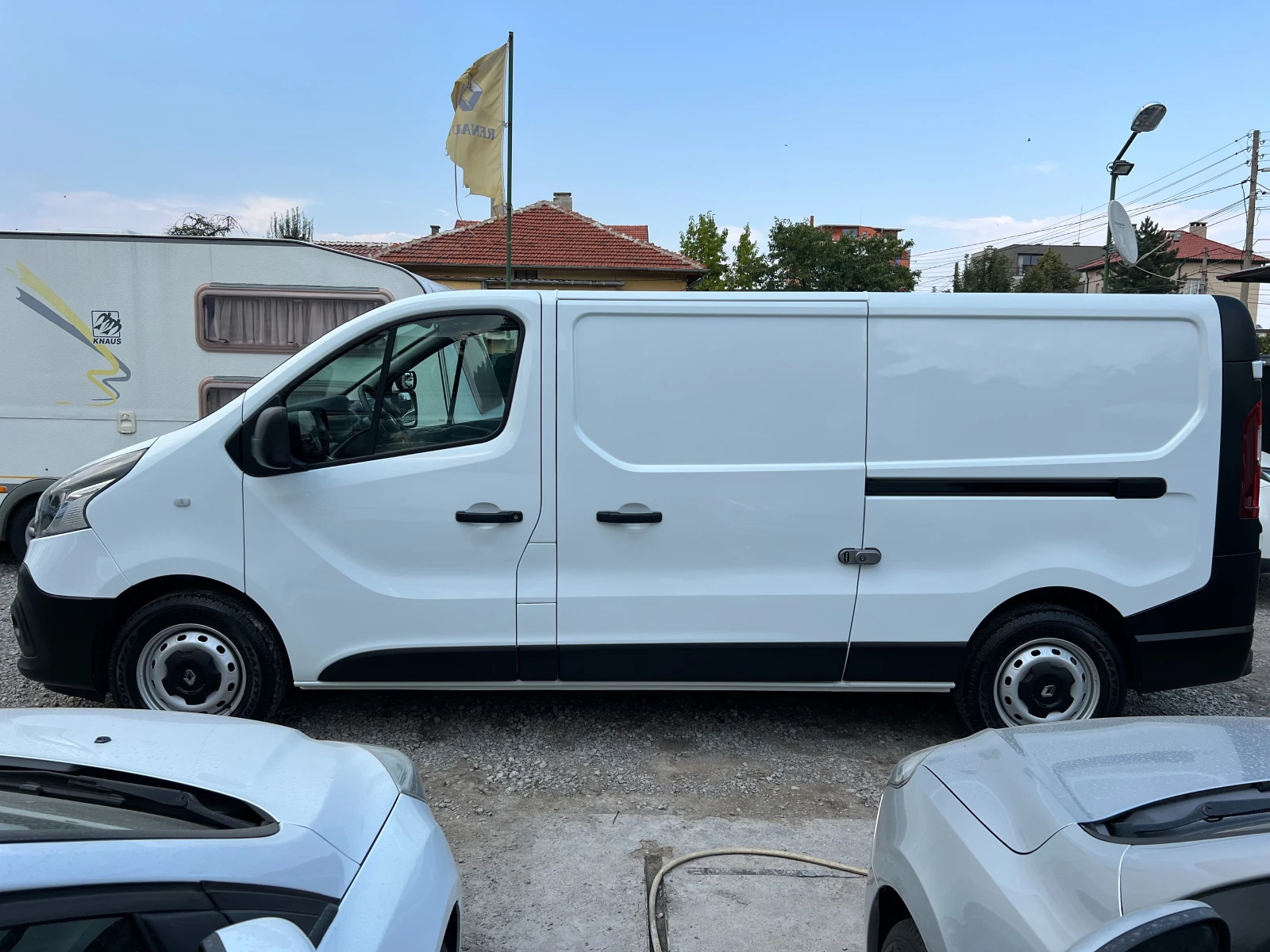 Renault Trafic 165941км./ДЪЛГА БАЗА/ДВЕ СТРAНИЧНИ ВРАТИ/ПЕЧКА/ - изображение 2