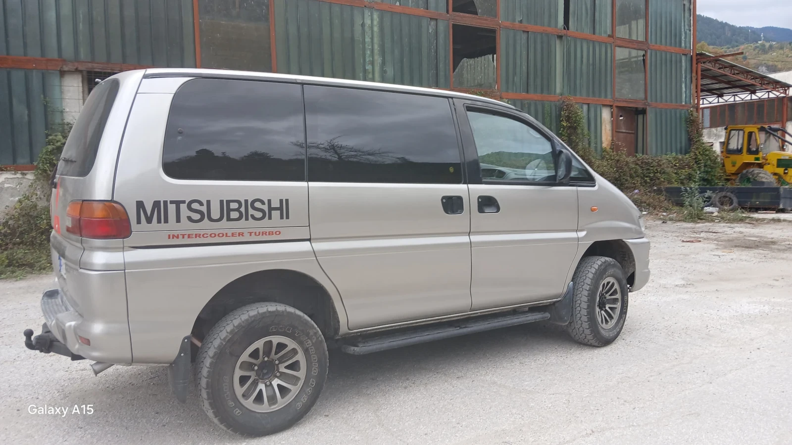 Mitsubishi Delica L400 - изображение 4