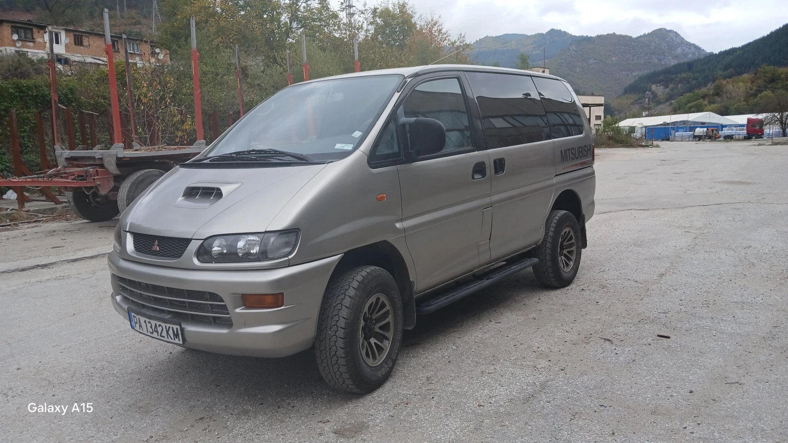 Mitsubishi Delica L400 - изображение 2