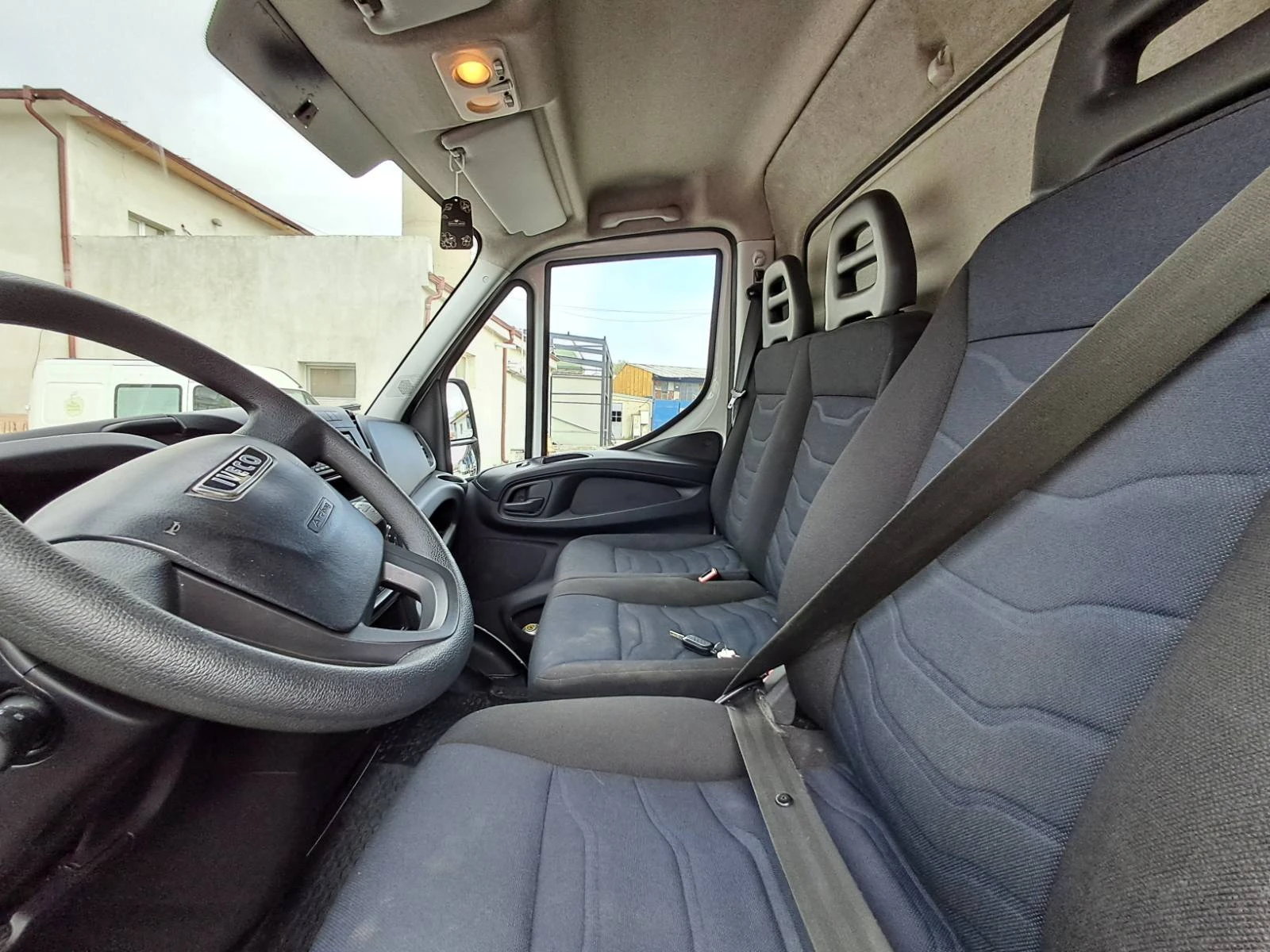 Iveco 35c15 Хладилен, снимка 4 - Бусове и автобуси - 54822546