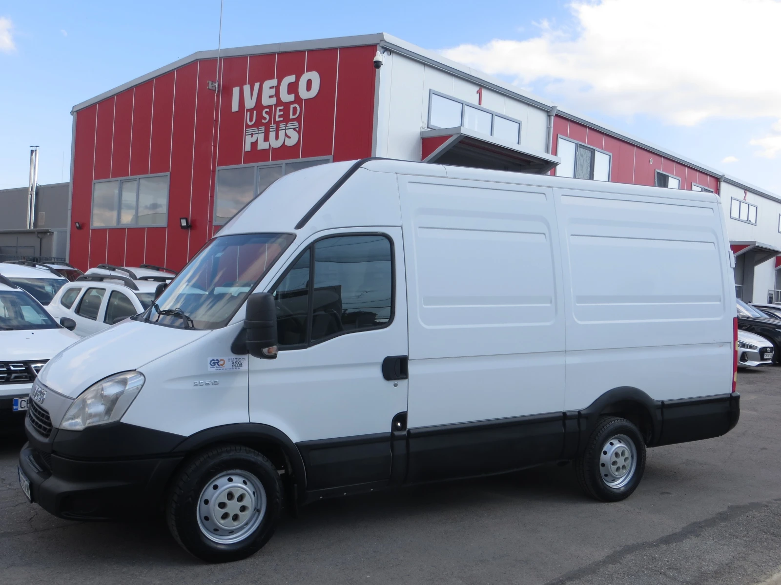 Iveco Daily 35S13-12 КУБ. М. ОБЕМ НА ТОВАРНОТО ПОМЕЩЕНИЕ, снимка 2 - Бусове и автобуси - 55394150