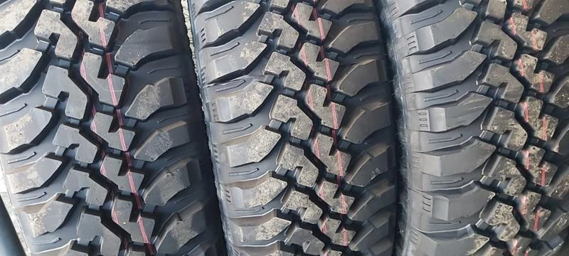 Гуми Зимни 205/70R16, снимка 5 - Гуми и джанти - 35502250