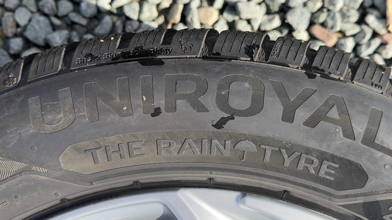    225/60R17  Hyundai Tucson | Mobile.bg   9