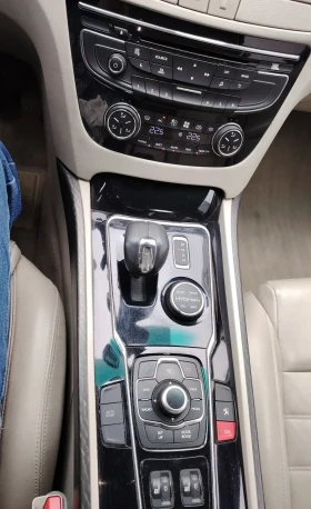 Peugeot 508 Hybrid 4, снимка 7