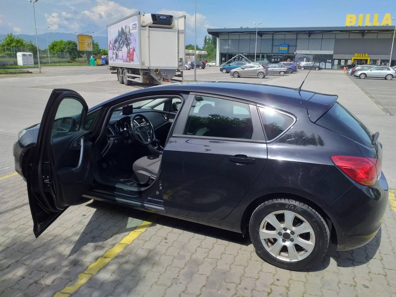 Opel Astra, снимка 7 - Автомобили и джипове - 45830103