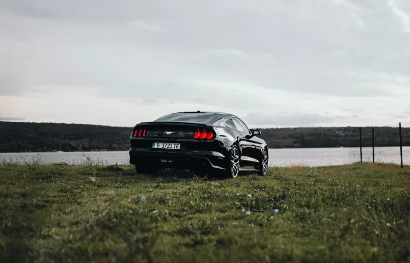 Ford Mustang Premium Plus, снимка 2 - Автомобили и джипове - 49058347