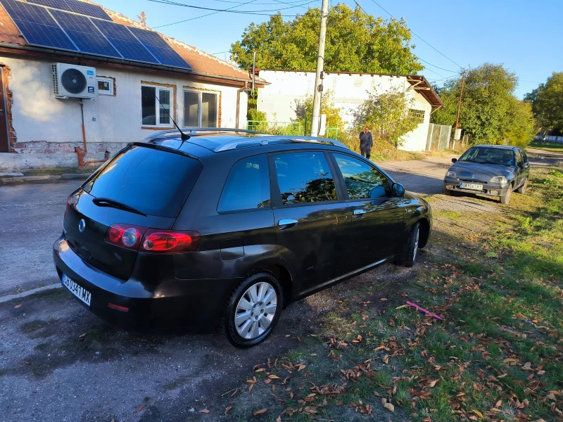 Fiat Croma 1.9JTD GIUGIARO, снимка 2 - Автомобили и джипове - 52118840