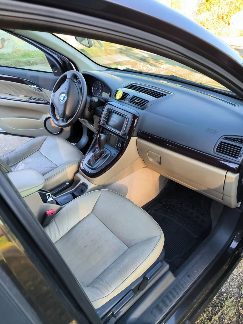 Fiat Croma 1.9JTD GIUGIARO, снимка 8 - Автомобили и джипове - 52118840