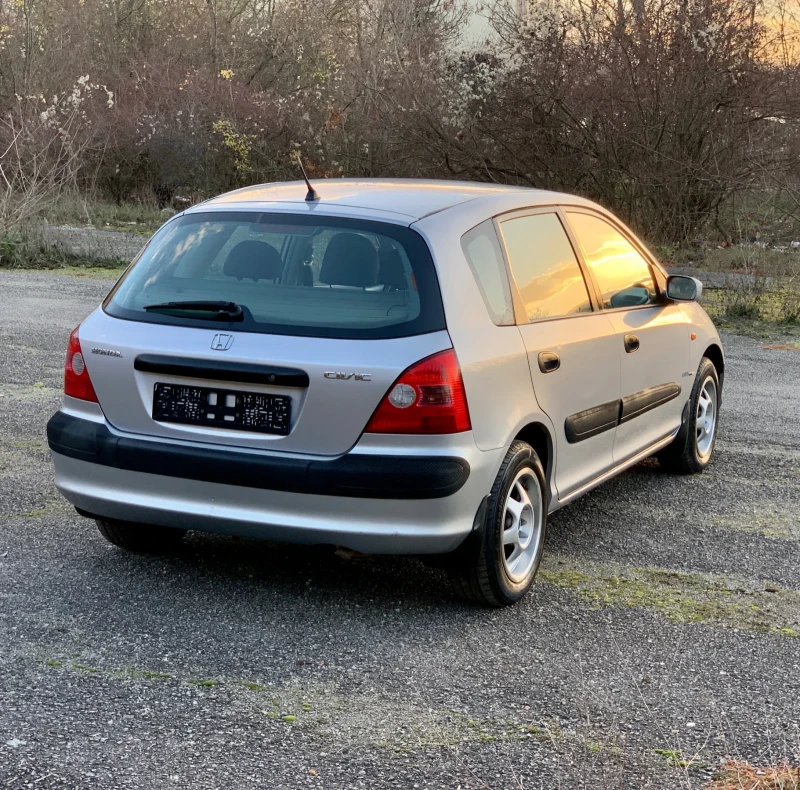 Honda Civic Климатик| 1.6 VTEC 110к.с БЕНЗИН| | Нов внос| , снимка 6 - Автомобили и джипове - 53218712